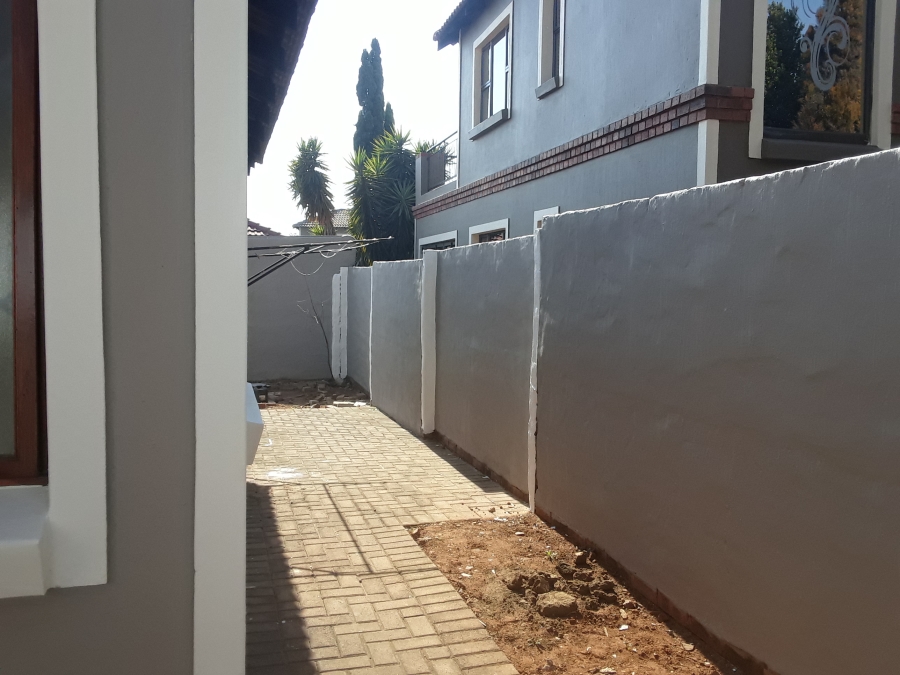 To Let 3 Bedroom Property for Rent in Albertsdal Gauteng