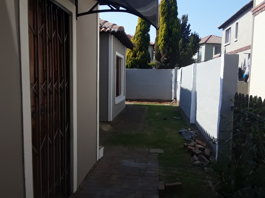 To Let 3 Bedroom Property for Rent in Albertsdal Gauteng