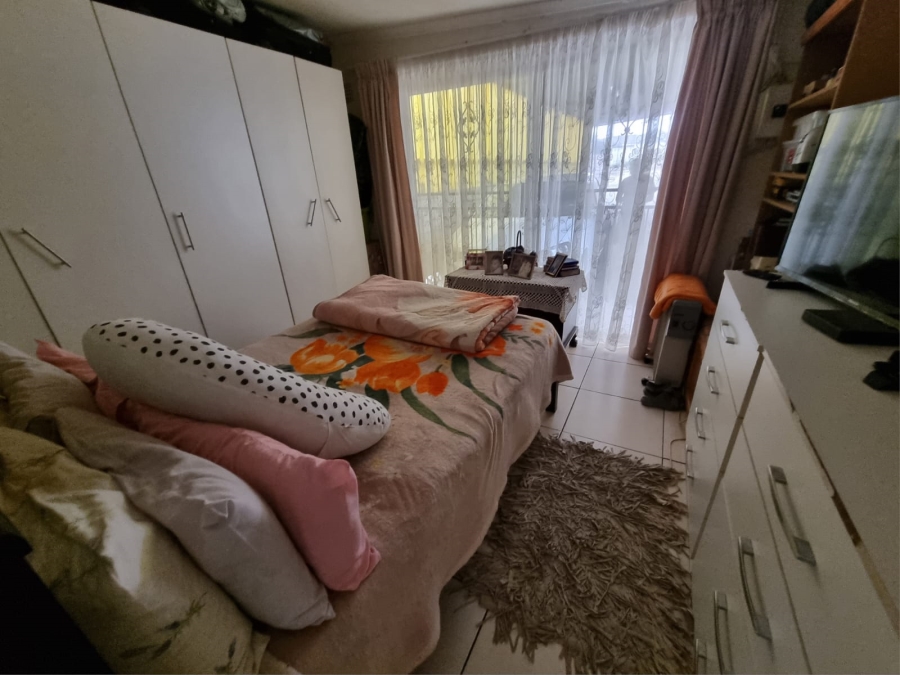 5 Bedroom Property for Sale in South Hills Gauteng