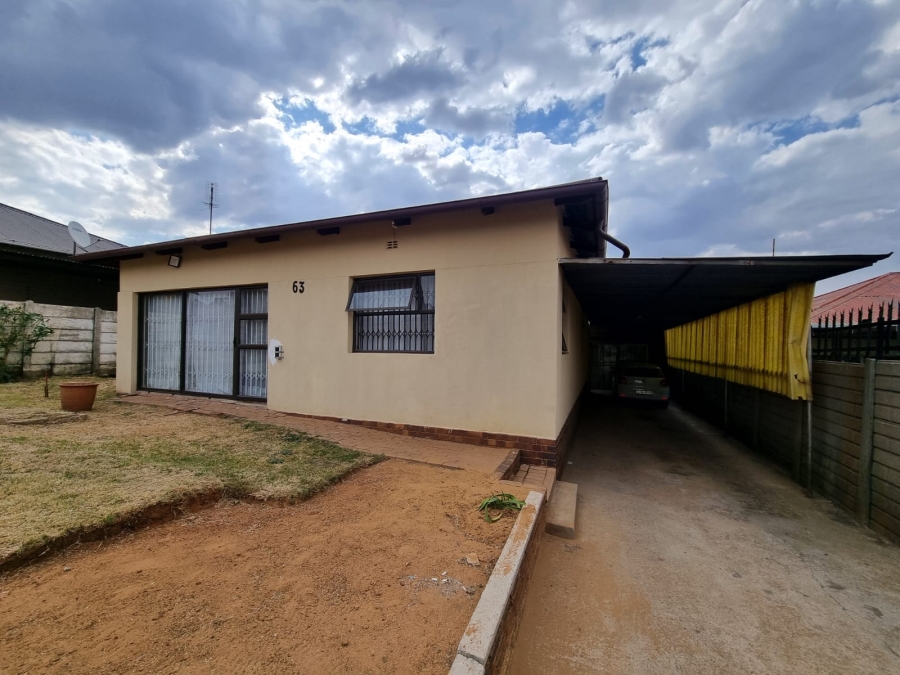 5 Bedroom Property for Sale in South Hills Gauteng