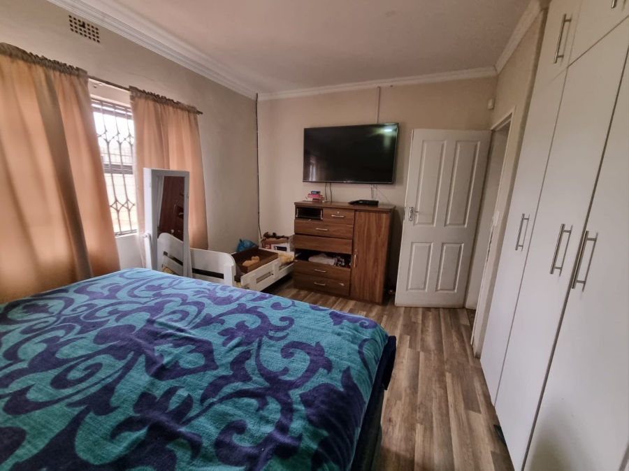 5 Bedroom Property for Sale in South Hills Gauteng