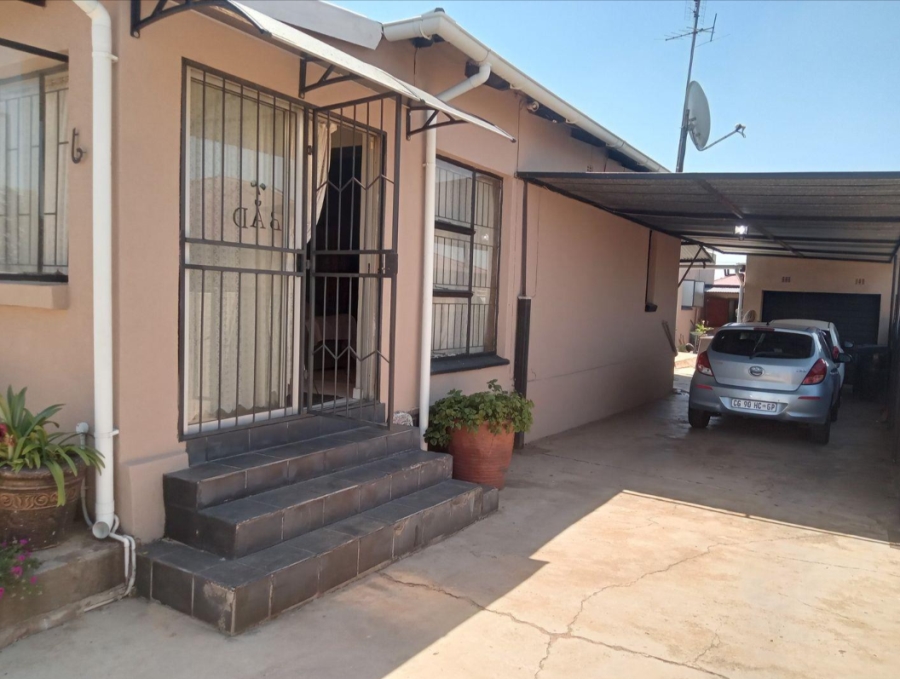 5 Bedroom Property for Sale in South Hills Gauteng