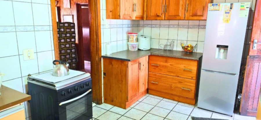 5 Bedroom Property for Sale in South Hills Gauteng