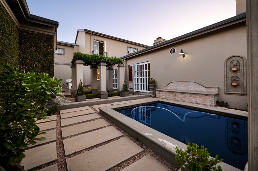 4 Bedroom Property for Sale in Waterfall Country Estate Gauteng