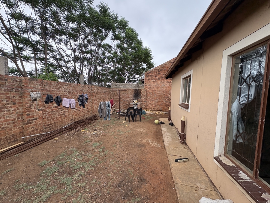 3 Bedroom Property for Sale in Rosslyn Gauteng