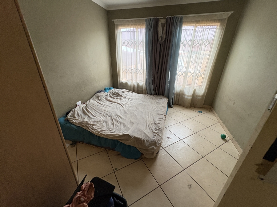 3 Bedroom Property for Sale in Rosslyn Gauteng