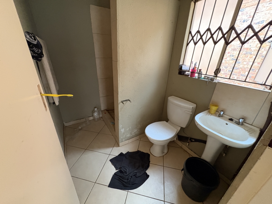 3 Bedroom Property for Sale in Rosslyn Gauteng