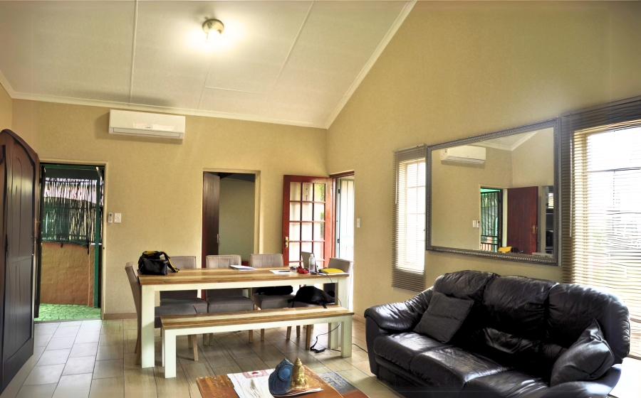 2 Bedroom Property for Sale in Halfway Gardens Gauteng