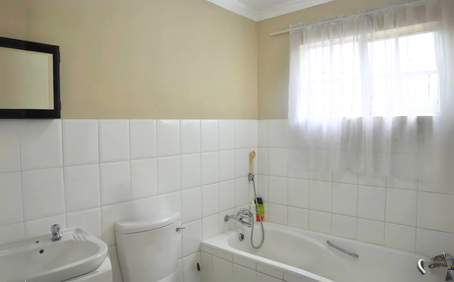 2 Bedroom Property for Sale in Halfway Gardens Gauteng