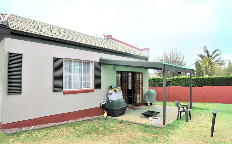 2 Bedroom Property for Sale in Halfway Gardens Gauteng