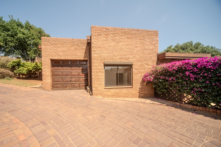 3 Bedroom Property for Sale in Glenvista Gauteng