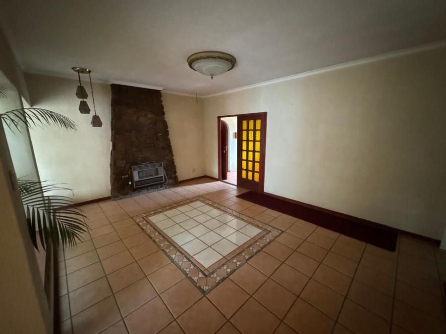 5 Bedroom Property for Sale in Freeway Park Gauteng