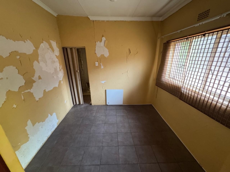 5 Bedroom Property for Sale in Freeway Park Gauteng