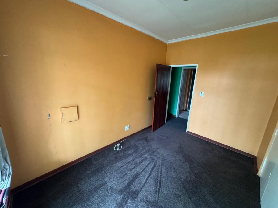 5 Bedroom Property for Sale in Freeway Park Gauteng