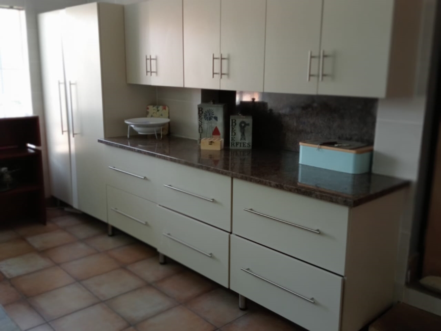 5 Bedroom Property for Sale in Vaal Marina Gauteng