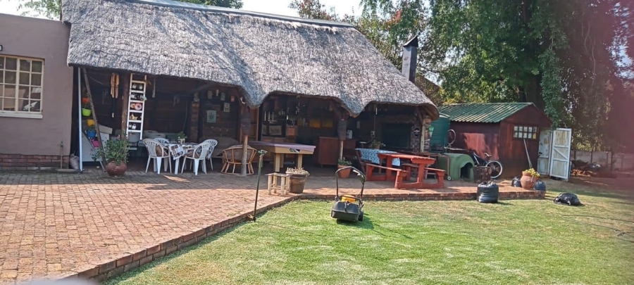 5 Bedroom Property for Sale in Vaal Marina Gauteng