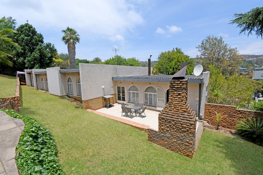 4 Bedroom Property for Sale in Helderkruin Gauteng