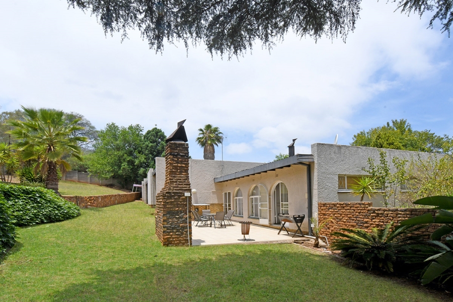 4 Bedroom Property for Sale in Helderkruin Gauteng