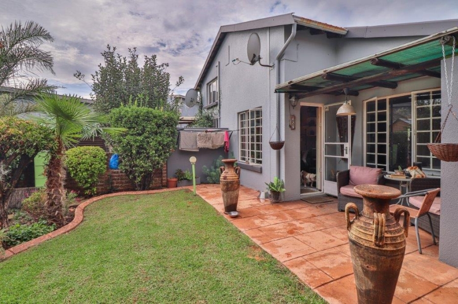 2 Bedroom Property for Sale in Eden Glen Gauteng