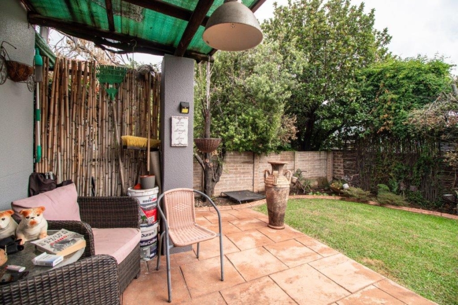 2 Bedroom Property for Sale in Eden Glen Gauteng