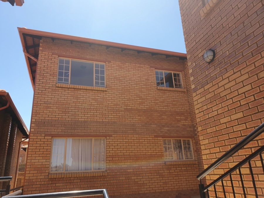 To Let 3 Bedroom Property for Rent in Olympus AH Gauteng