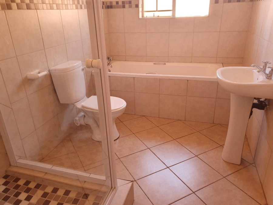 To Let 3 Bedroom Property for Rent in Olympus AH Gauteng