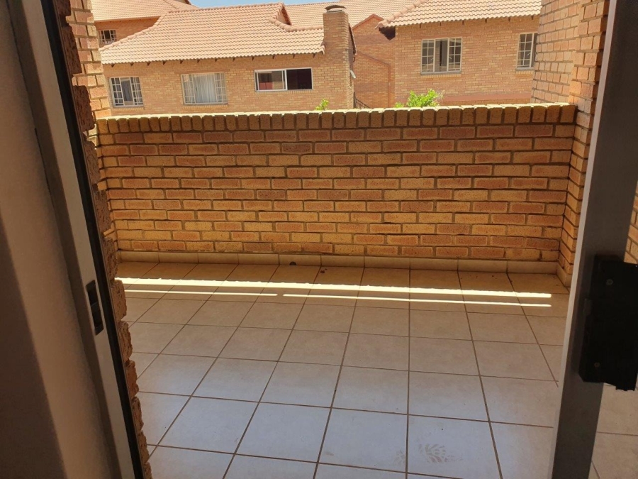 To Let 3 Bedroom Property for Rent in Olympus AH Gauteng