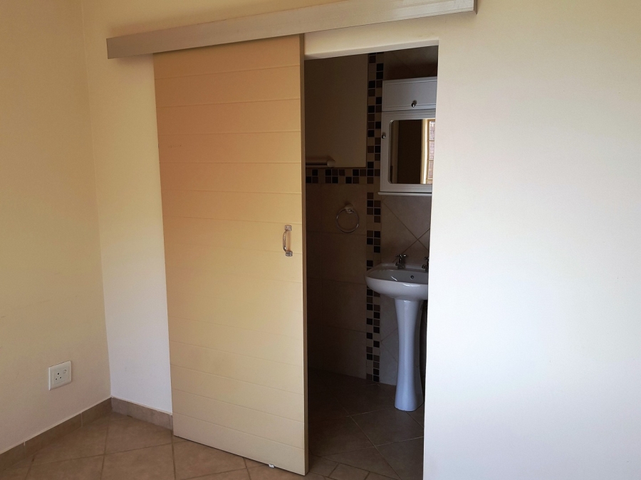 To Let 3 Bedroom Property for Rent in Olympus AH Gauteng