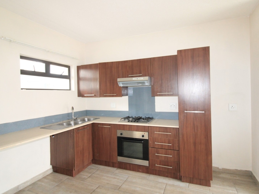 2 Bedroom Property for Sale in Beverley Gauteng