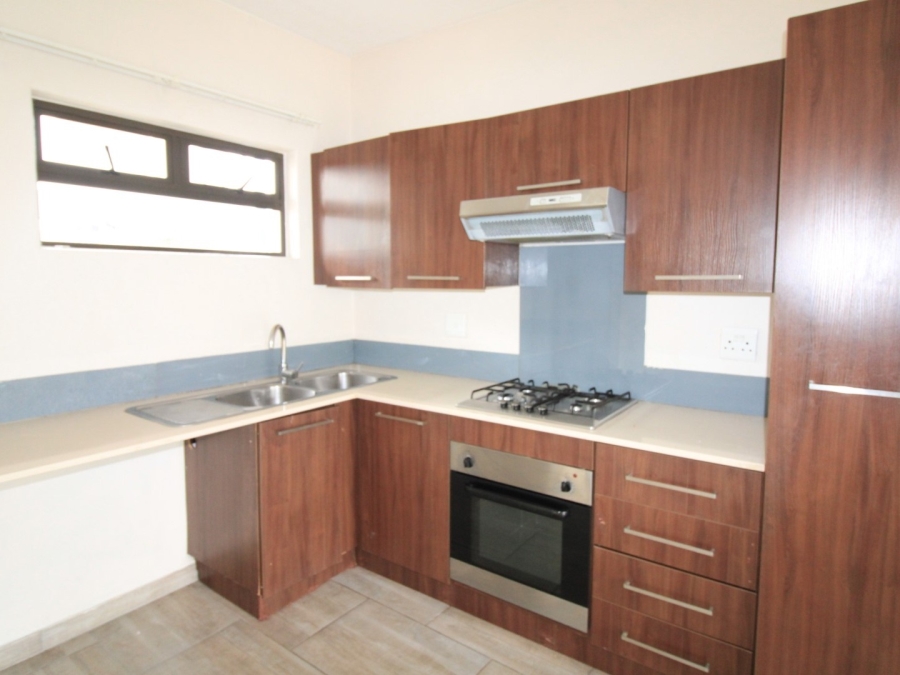 2 Bedroom Property for Sale in Beverley Gauteng