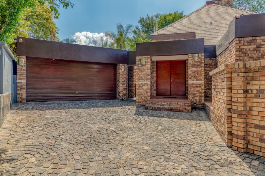 3 Bedroom Property for Sale in Lonehill Gauteng