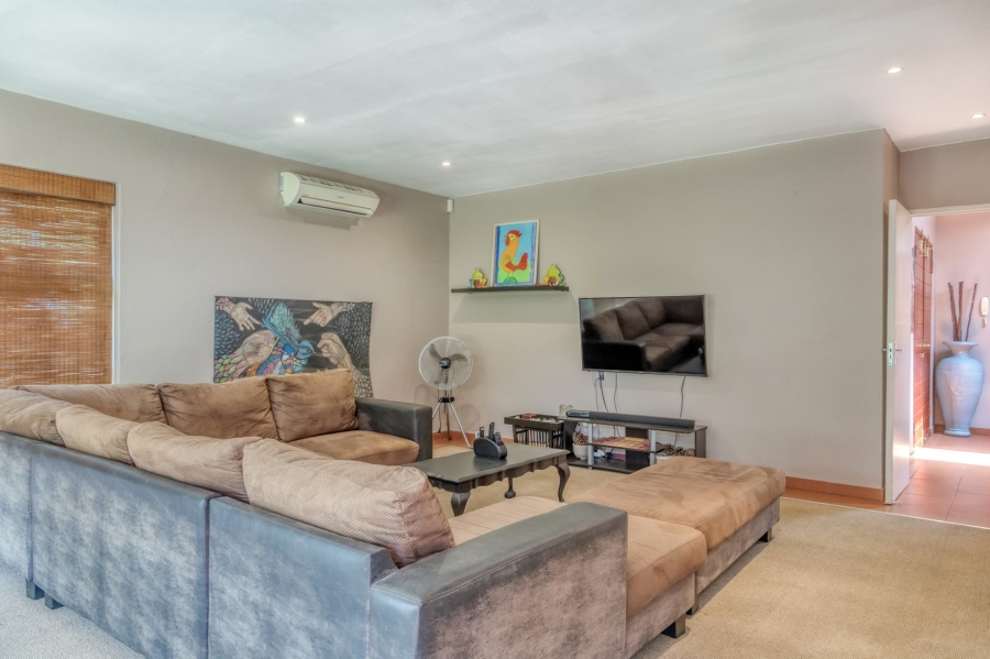 3 Bedroom Property for Sale in Lonehill Gauteng