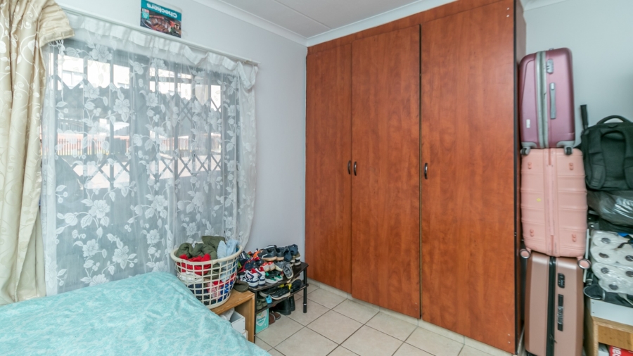 2 Bedroom Property for Sale in Noordwyk Gauteng