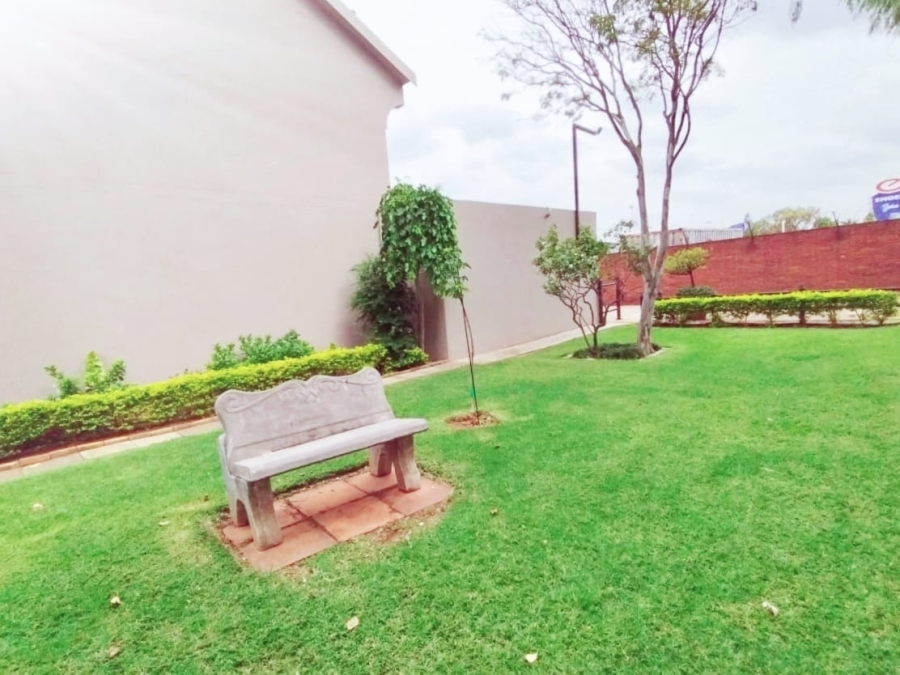 2 Bedroom Property for Sale in Kilner Park Gauteng