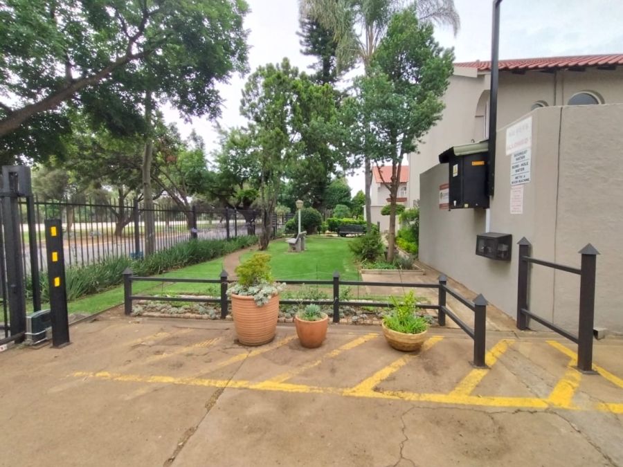 2 Bedroom Property for Sale in Kilner Park Gauteng