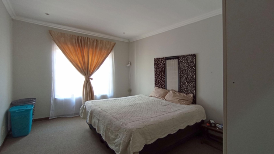 3 Bedroom Property for Sale in Fairland Gauteng