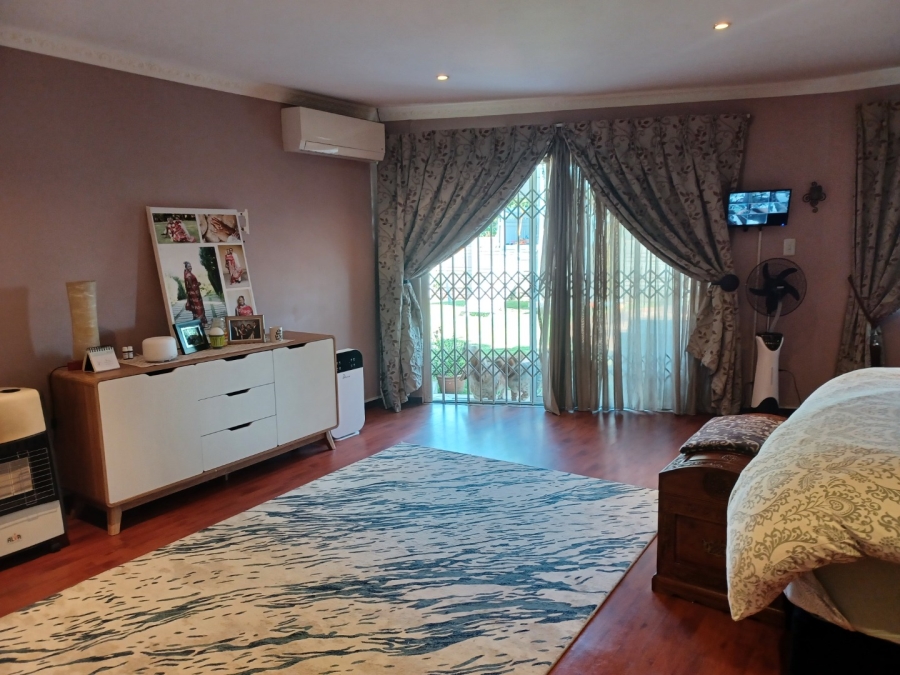 4 Bedroom Property for Sale in Kensington Gauteng