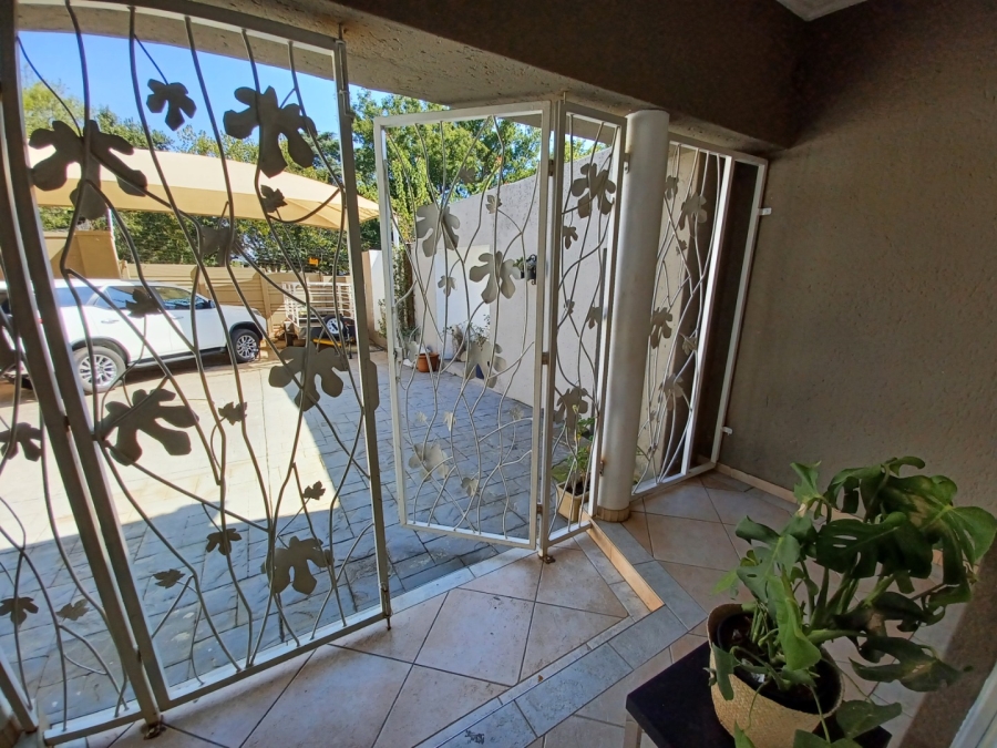 4 Bedroom Property for Sale in Kensington Gauteng