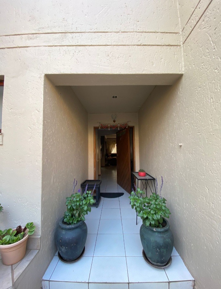 4 Bedroom Property for Sale in Bruma Gauteng