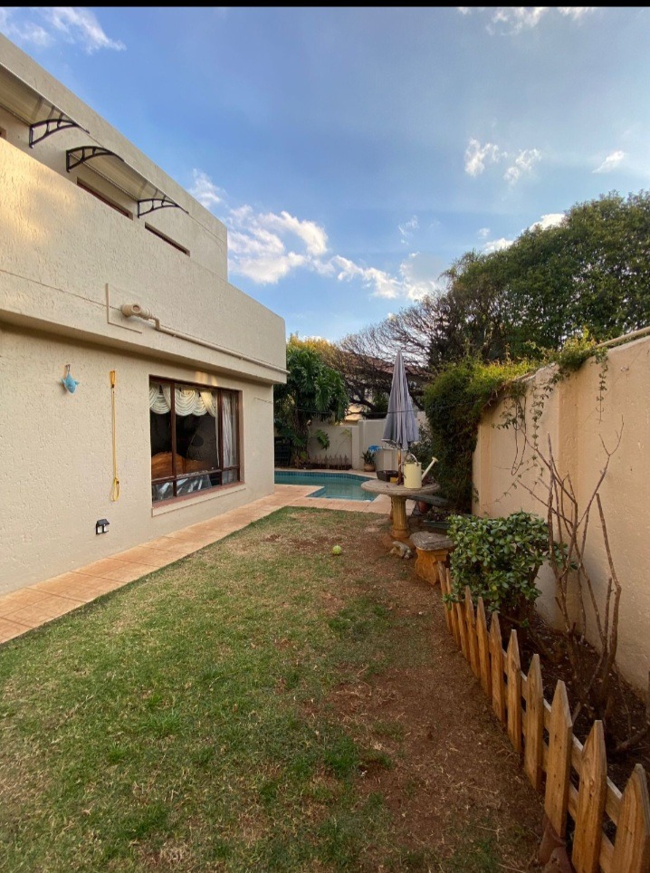 4 Bedroom Property for Sale in Bruma Gauteng