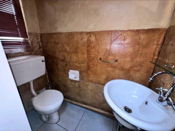 2 Bedroom Property for Sale in Essexwold Gauteng