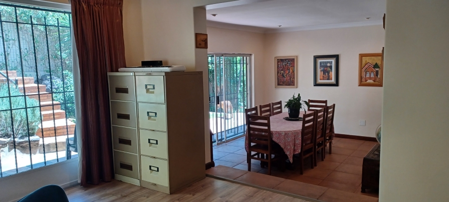 5 Bedroom Property for Sale in Kensington Gauteng