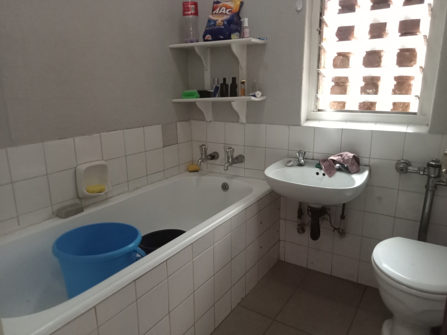 1 Bedroom Property for Sale in Sunnyside Gauteng