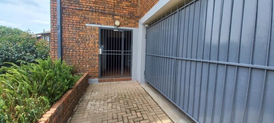 2 Bedroom Property for Sale in Croydon Gauteng