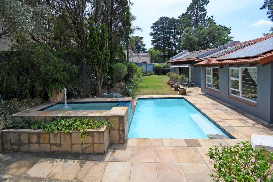 3 Bedroom Property for Sale in Bryanston Gauteng