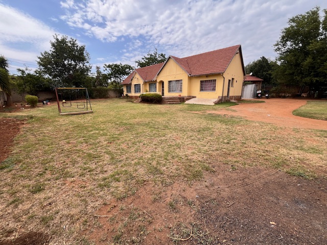 3 Bedroom Property for Sale in Noordwyk Gauteng