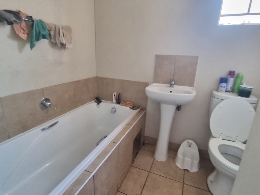 2 Bedroom Property for Sale in Sky City Gauteng