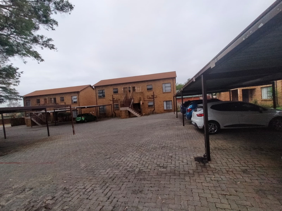 2 Bedroom Property for Sale in Blackheath Gauteng