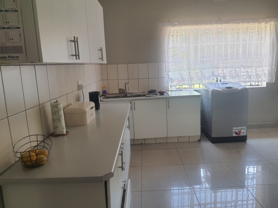 3 Bedroom Property for Sale in Selcourt Gauteng