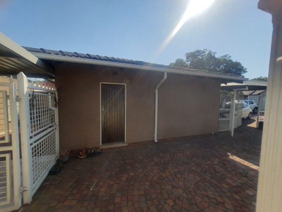 4 Bedroom Property for Sale in Lilianton Gauteng